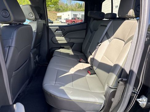 New 2026 Chevrolet Colorado ZR2 w/ Technology Package AWD/4WD image 25