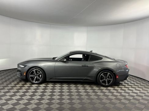 Used 2024 Ford Mustang Premium image 10