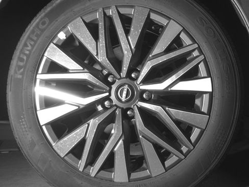 Used 2025 Nissan Altima 2.5 SV image 15