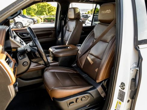 Used 2021 Chevrolet Tahoe High Country AWD/4WD image 35
