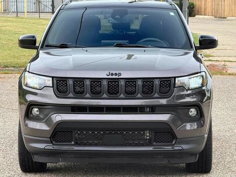 Certified 2023 Jeep Compass Latitude w/ Convenience Group AWD/4WD image 8