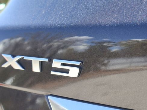 Used 2018 Cadillac XT5 Luxury w/ LPO, Wheel Lock Package image 7