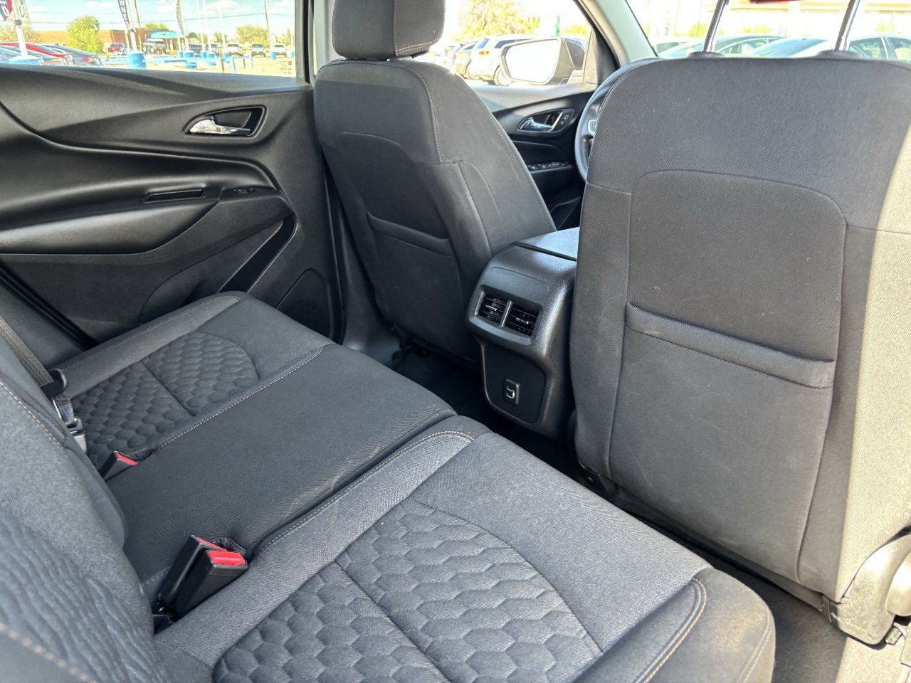 Used 2019 Chevrolet Equinox LT FWD image 11