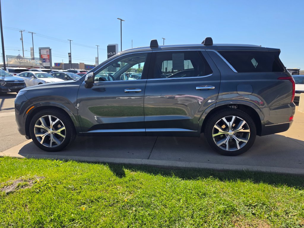 Used 2022 Hyundai Palisade Limited w/ Cargo Package AWD/4WD image 8