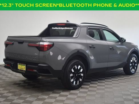 Used 2025 Hyundai Santa Cruz SEL AWD/4WD image 8