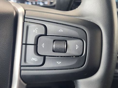 Used 2025 GMC Sierra 1500 SLT AWD/4WD image 32