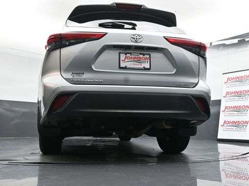 Used 2023 Toyota Highlander XLE image 38