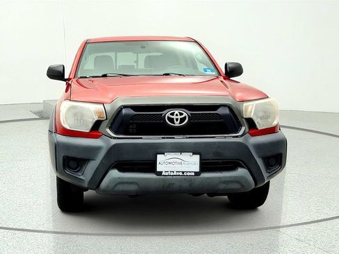 Used 2015 Toyota Tacoma 2WD Double Cab w/ Convenience Package image 2