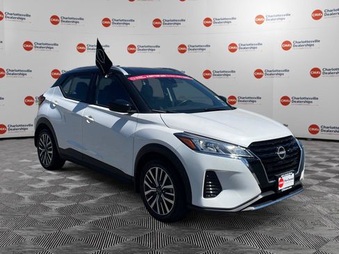 Used 2023 Nissan Kicks SV FWD image 7