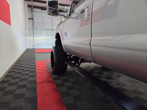 Used 2015 Ford F250 Lariat w/ Lariat Ultimate Package image 33