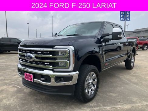 Used 2024 Ford F250 Lariat w/ Lariat Ultimate Package image 3