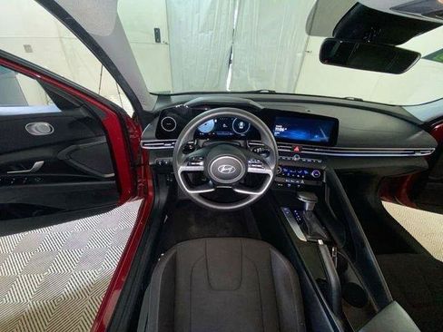 Used 2024 Hyundai Elantra SEL FWD image 38