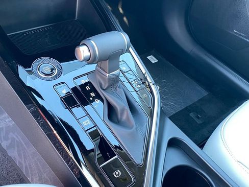New 2026 Kia Niro EX FWD image 20