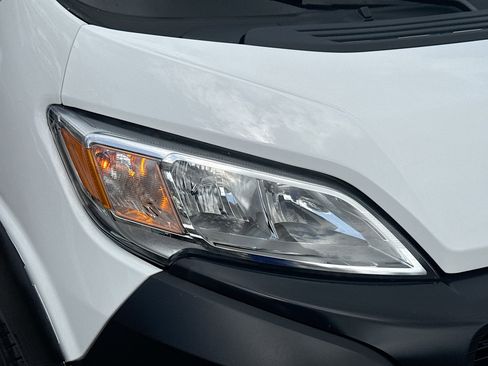 Used 2023 RAM ProMaster 2500 w/ Convenience Group image 25