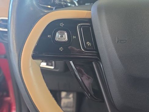 Used 2022 Lincoln Corsair Reserve w/ Equipment Group 201A AWD/4WD image 17