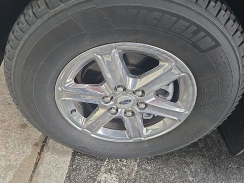 Used 2024 Ford F150 XLT w/ Tow/Haul Package image 7