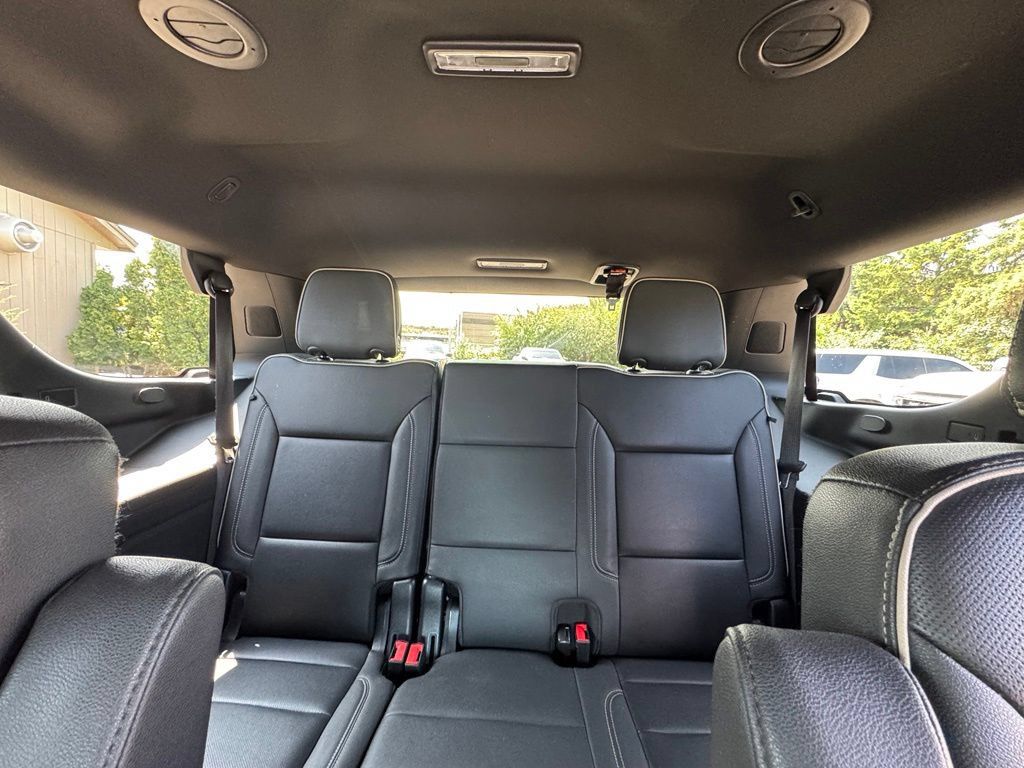Used 2023 Chevrolet Tahoe Premier w/ Advanced Technology Package AWD/4WD image 35