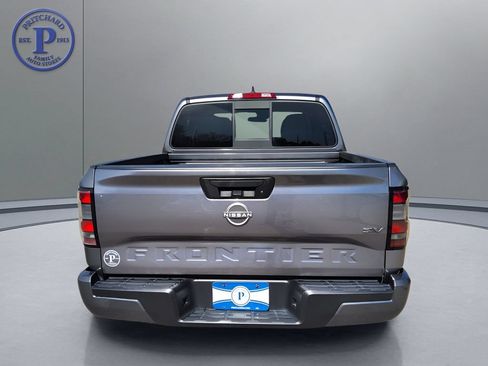 Used 2022 Nissan Frontier SV RWD image 6