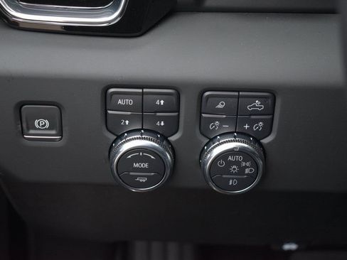 New 2025 GMC Sierra 1500 Denali image 23