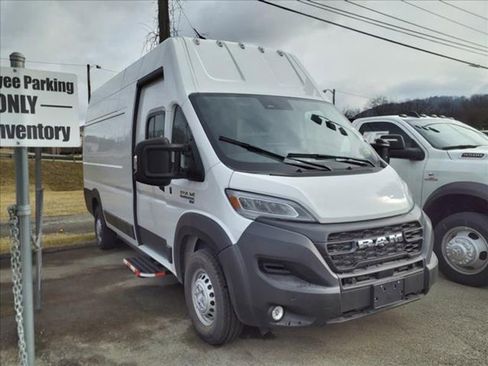 New 2024 RAM ProMaster 3500 w/ Delivery Van Package image 2