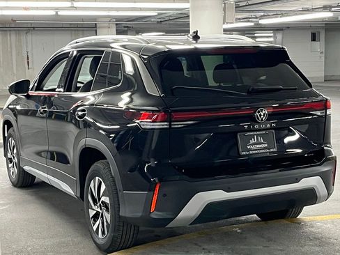 New 2026 Volkswagen Tiguan S image 5