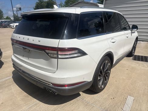 Used 2020 Lincoln Aviator Reserve w/ Equipment Group 201A RWD image 4