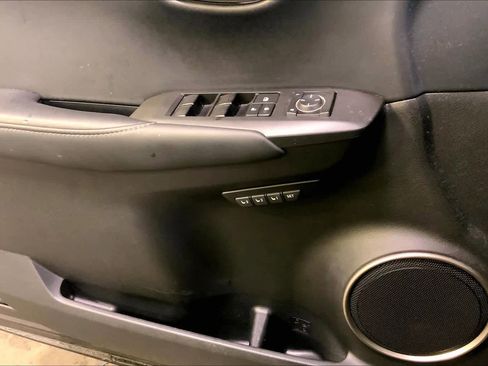 Used 2015 Lexus NX 200t AWD image 33