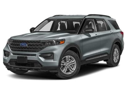 Used 2024 Ford Explorer XLT w/ Equipment Group 202A
