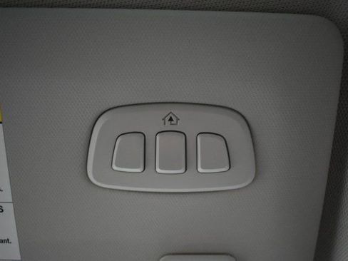 Used 2025 Ford Mustang Mach-E Premium image 36