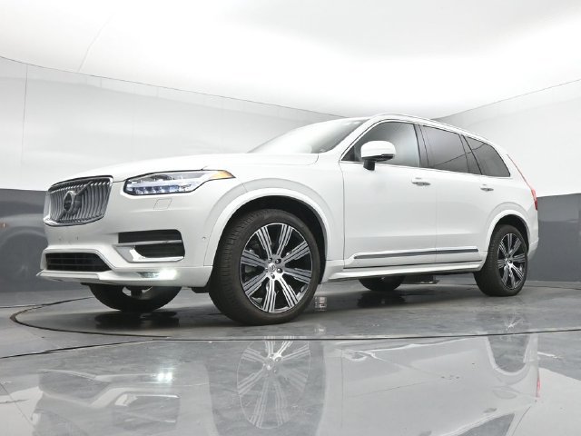 Used 2024 Volvo XC90 B6 Ultimate w/ Protection Package Premier AWD/4WD image 12