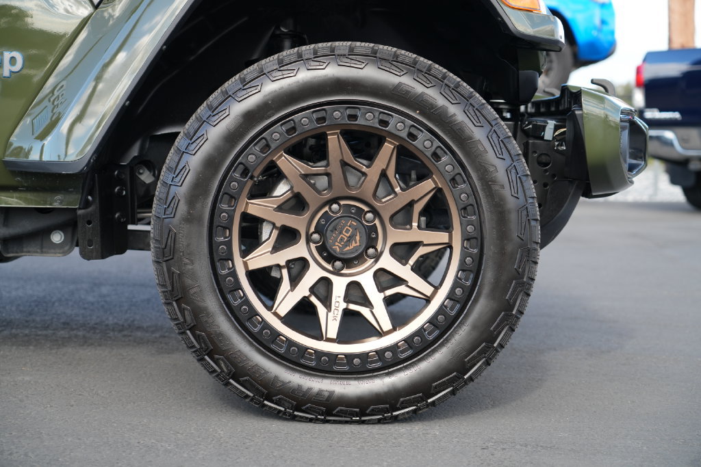 Used 2024 Jeep Wrangler High Altitude AWD/4WD image 7