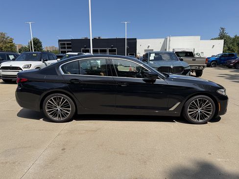 Used 2023 BMW 540i xDrive w/ Premium Package AWD/4WD image 4