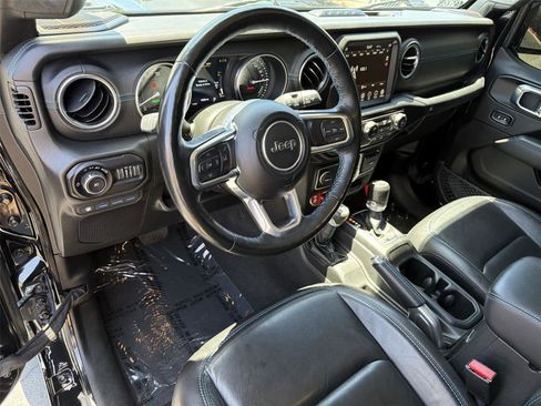 Used 2021 Jeep Wrangler Unlimited Rubicon 4xe w/ Cold Weather Group AWD/4WD image 2