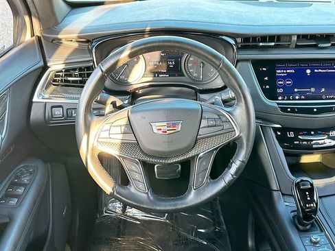 Used 2020 Cadillac XT5 Sportv image 23