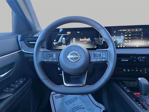 New 2026 Nissan Kicks SR image 18