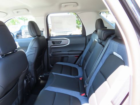 New 2025 Ford Bronco Sport Outer Banks image 17