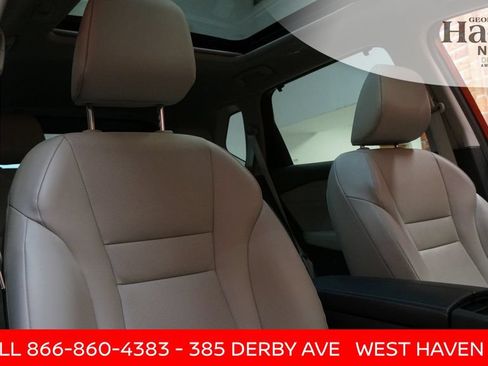 Certified 2024 Nissan Rogue SV w/ SV Premium Package AWD/4WD image 54