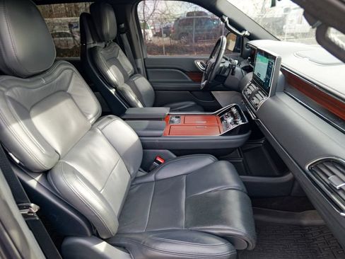 Used 2023 Lincoln Navigator L Reserve AWD/4WD image 39