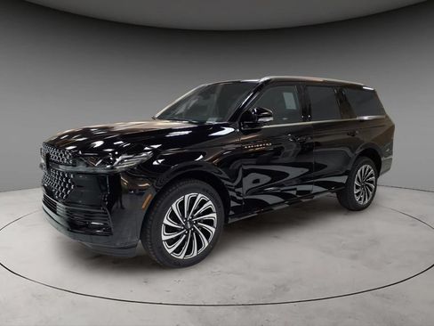 New 2027 Lincoln Navigator Black Label AWD/4WD image 1