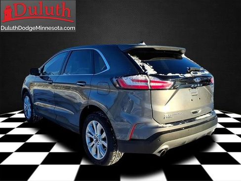 Used 2022 Ford Edge Titanium image 3