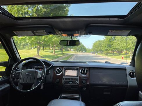 Used 2012 Ford F250 Lariat w/ Lariat Ultimate Pkg AWD/4WD image 8