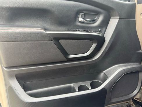 Used 2024 Nissan Titan PRO-4X w/ Off Road Protection Package image 15