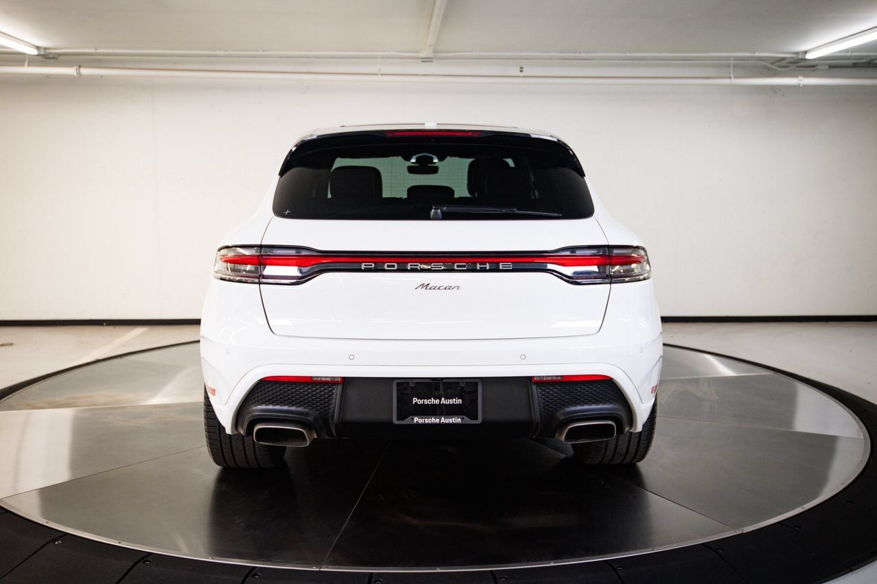 Certified 2023 Porsche Macan AWD/4WD image 6