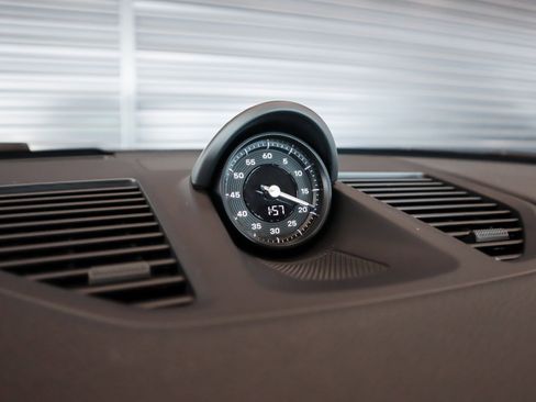 Used 2025 Porsche 911 Carrera image 29