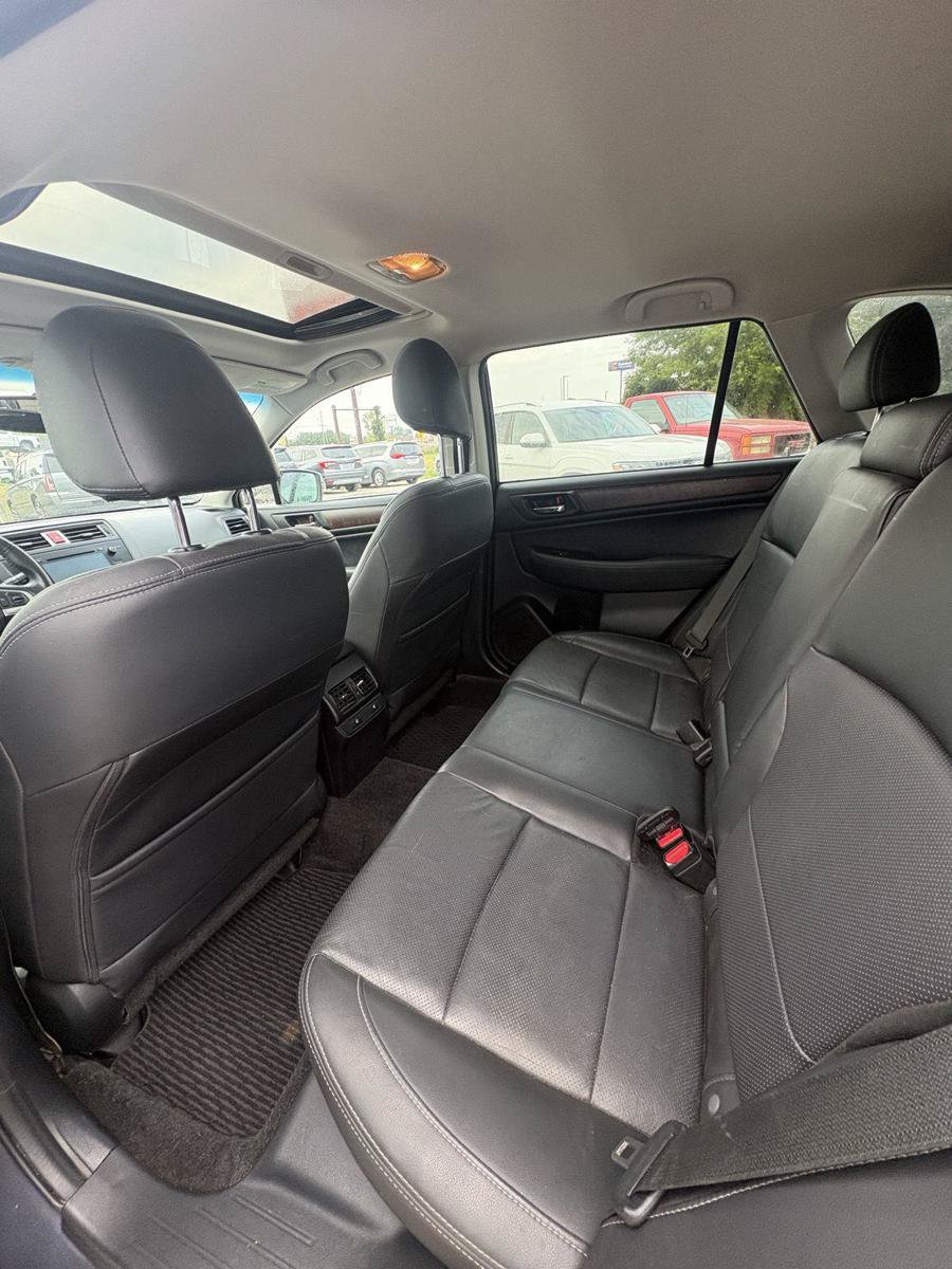 Used 2015 Subaru Outback 2.5i Limited AWD/4WD image 11