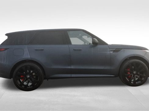 New 2025 Land Rover Range Rover Sport Dynamic SE image 4