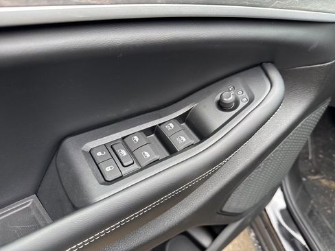 New 2026 Jeep Grand Cherokee Altitude AWD/4WD image 21