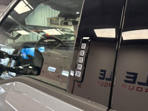 New 2026 Ford F250 Lariat w/ Black Appearance Package image 20