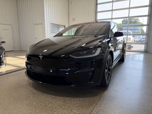 Used 2023 Tesla Model X Plaid AWD/4WD image 5