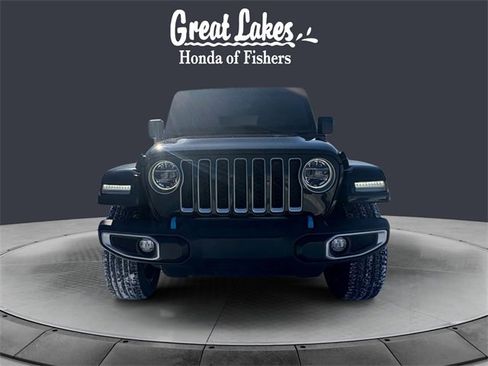 Used 2022 Jeep Wrangler Unlimited Sahara 4xe image 8